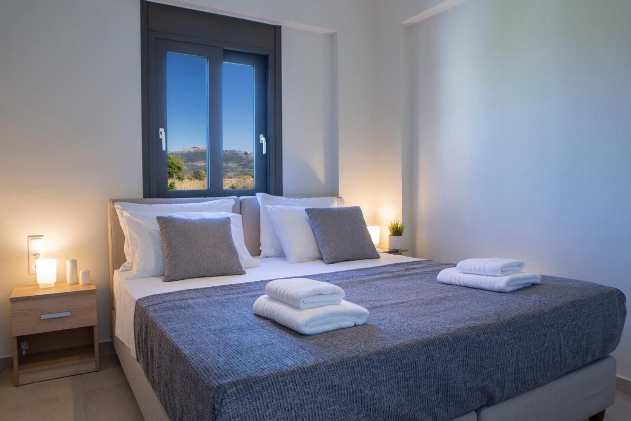 Amelie'S Luxe Apartments Kalligoni Ngoại thất bức ảnh