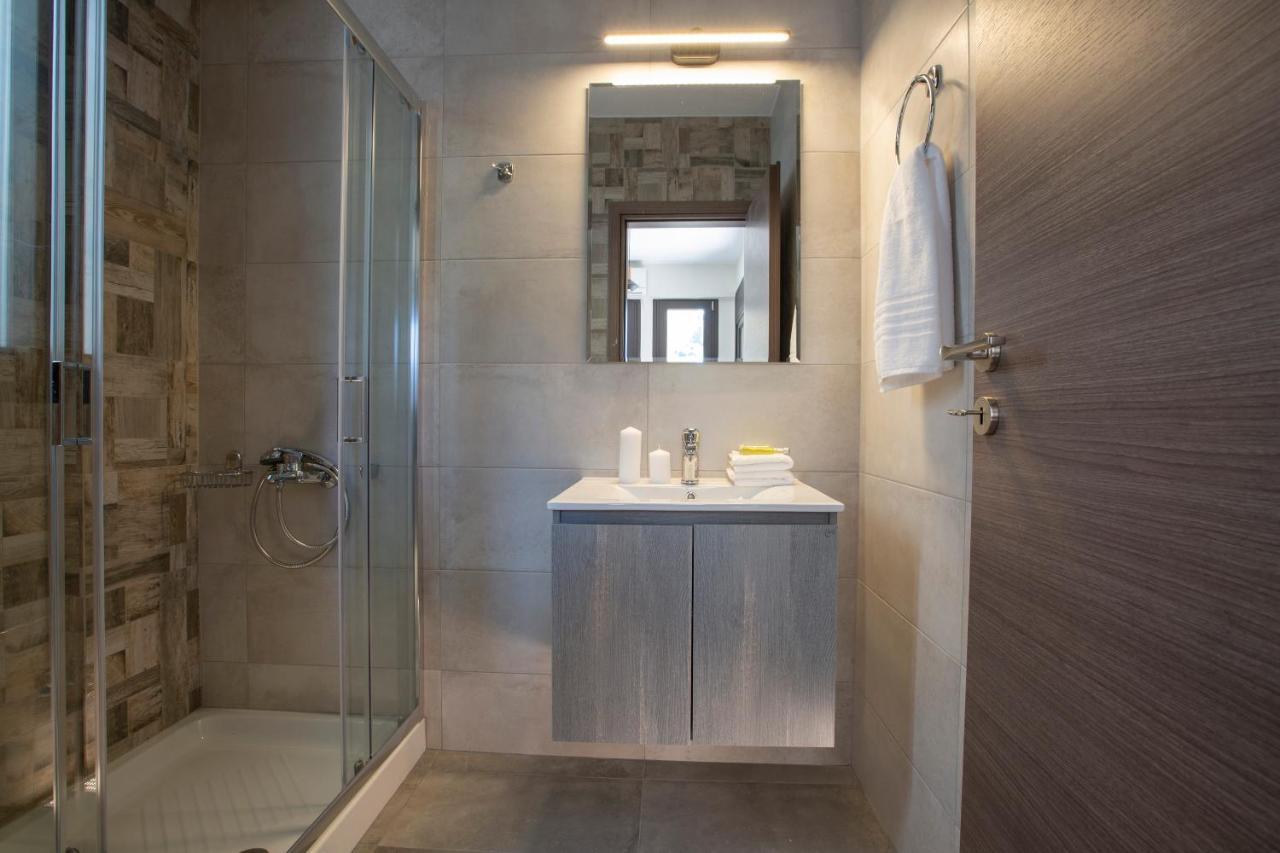 Amelie'S Luxe Apartments Kalligoni Ngoại thất bức ảnh