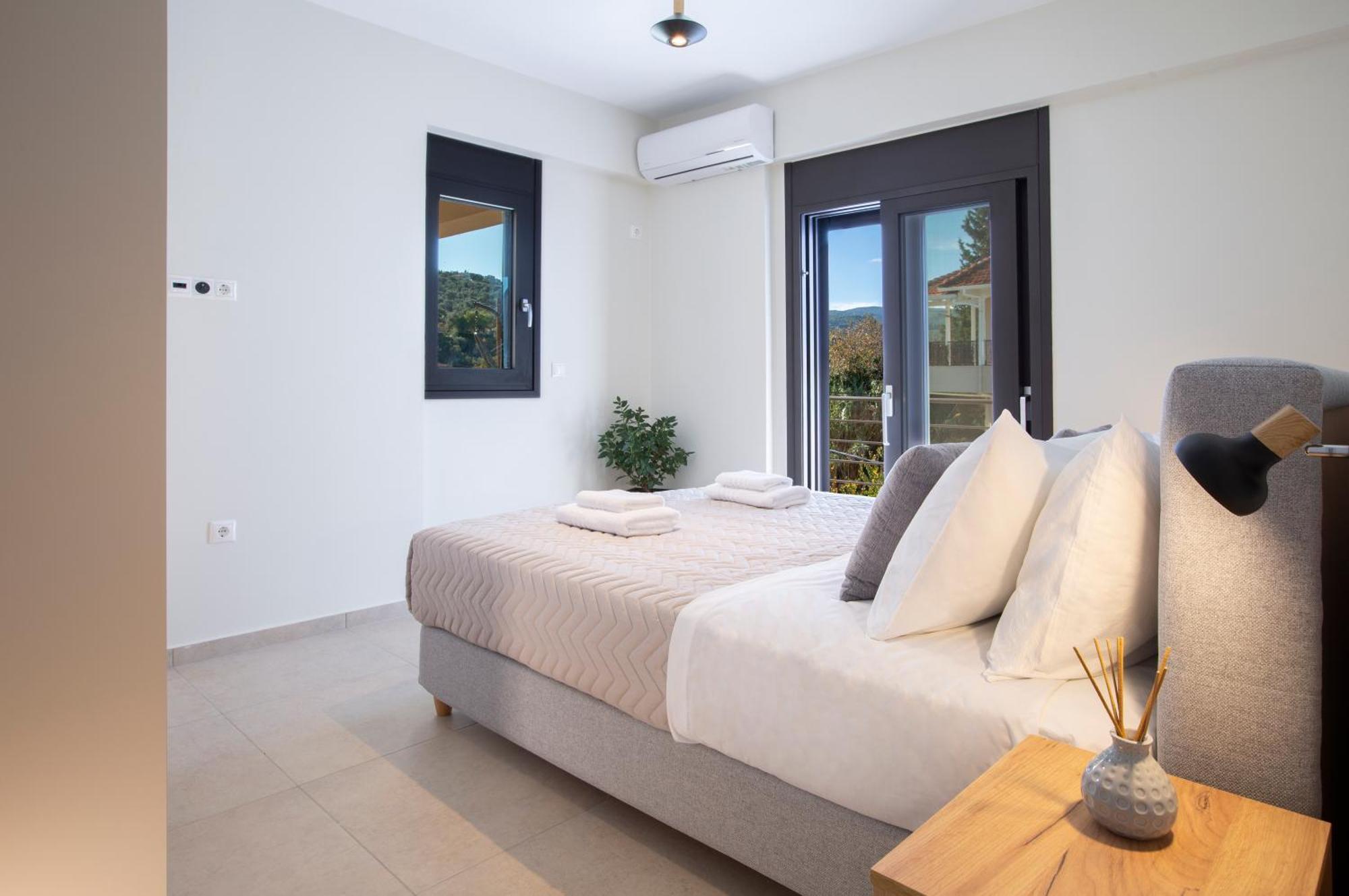 Amelie'S Luxe Apartments Kalligoni Ngoại thất bức ảnh
